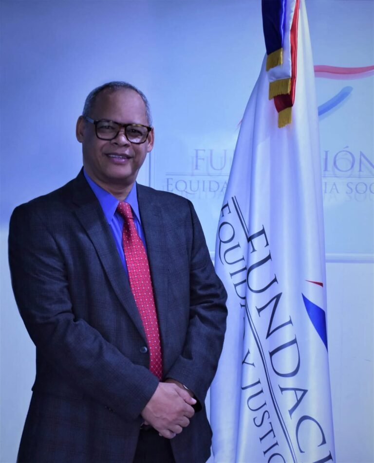 Enfrentar la Crisis sin Castigar a la Clase Media: Una Ruta Posible para la República Dominicana