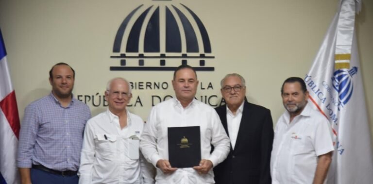Gobierno extiende subsidio a fertilizantes y eleva inversión a RD$2,151 millones