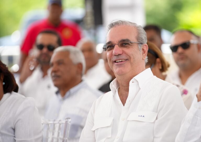 Presidente Abinader inaugurará dos hospitales y dos techados escolares en las provincias de Sánchez Ramírez y Monseñor Nouel