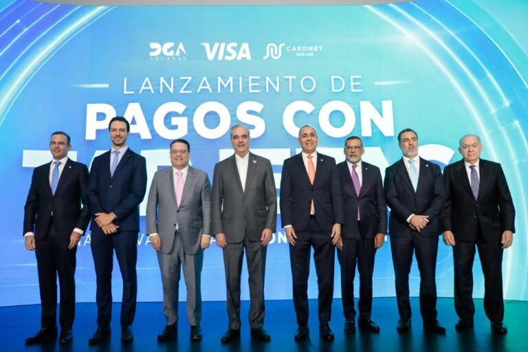 Presidente Abinader encabeza lanzamiento de plataforma de Pagos con Tarjetas de la Dirección de Aduanas para agilizar procesos y fortalecer transformación digital de los servicios aduaneros