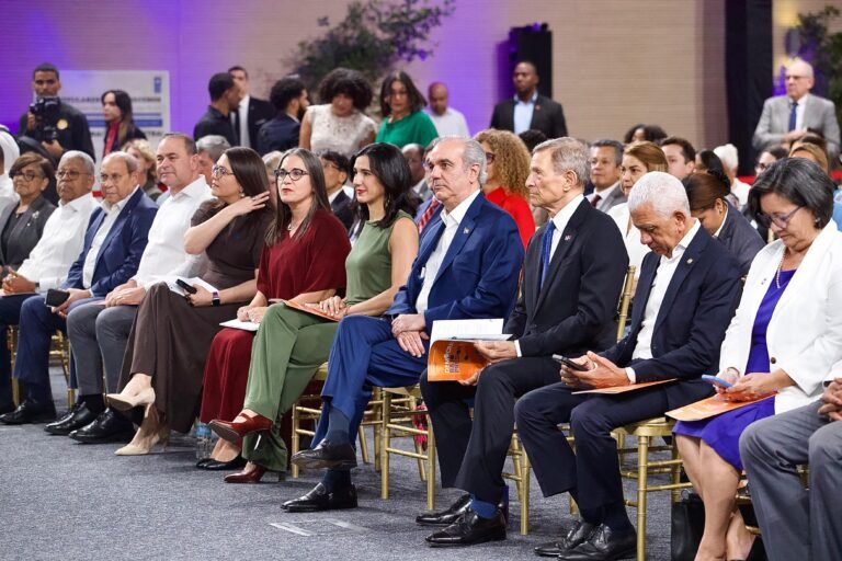 Presidente Abinader dice que la estabilidad democrática del país ha sido por la capacidad de construir consensos alrededor de un proyecto nacional compartido, más allá de las diferencias políticas*