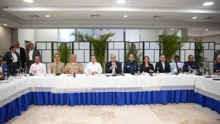 Presidente Abinader encabeza reunión de seguimiento al Plan de Seguridad Ciudadana