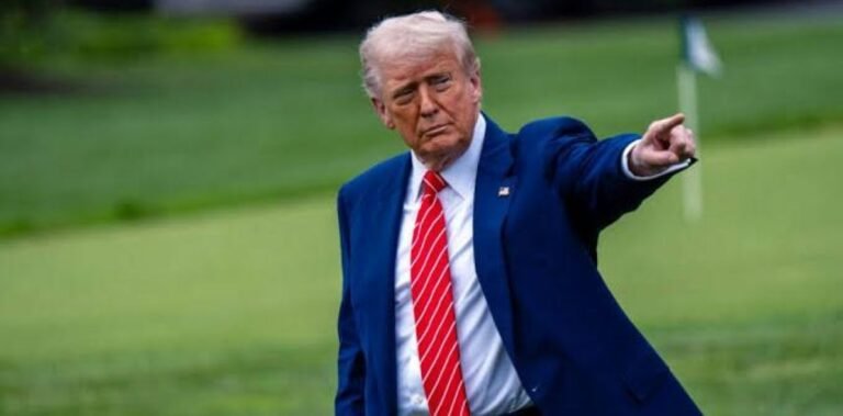 Trump amenaza con bombardeos a Irán si es asesinado por un complot islámico