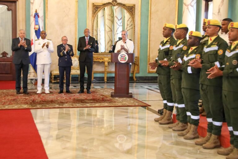 Gobierno venezolano confiere a RD Orden Héroe de Venezuela por invaluable contribución ante terremotos que afectaron esa nación el pasado 24 de junio