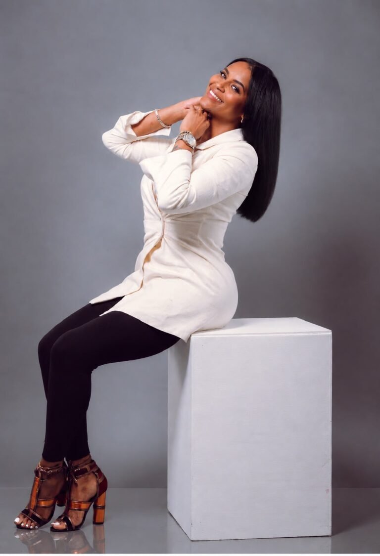 Dominicana Kenia Fernández es nominada a Premios Viva La Mujer Awards por su trayectoria empresarial y compromiso con el bienestar femenino